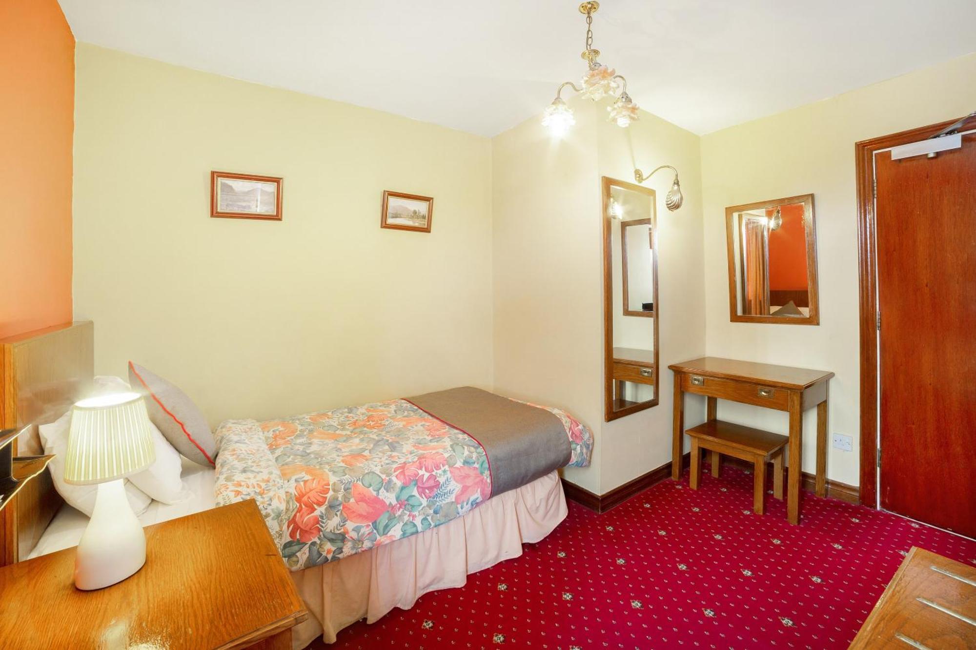 Oyo The Royal Hotel Dunston  Buitenkant foto