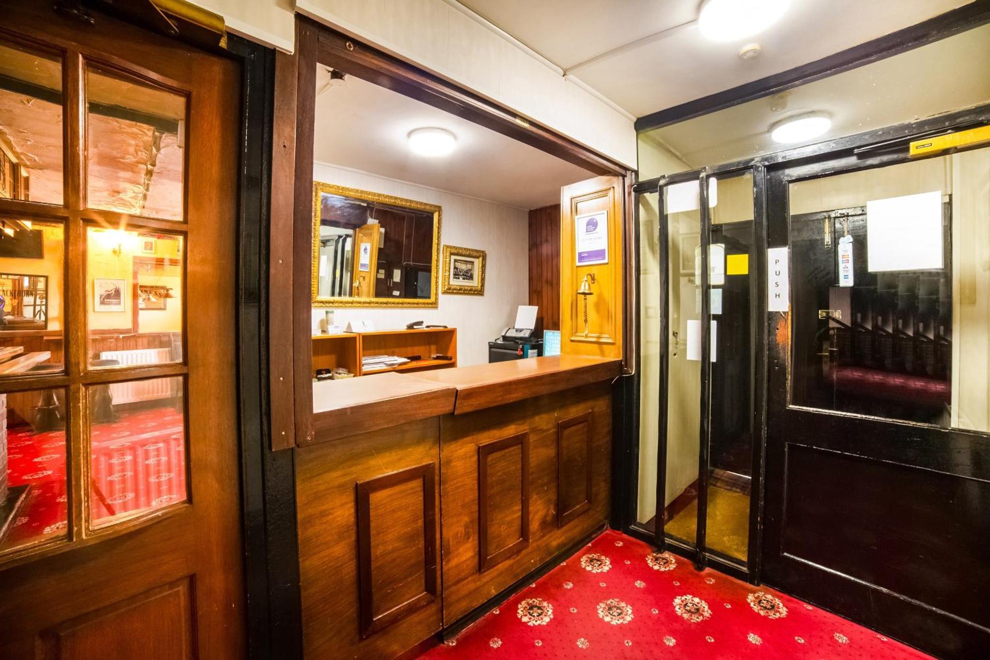 Oyo The Royal Hotel Dunston  Buitenkant foto